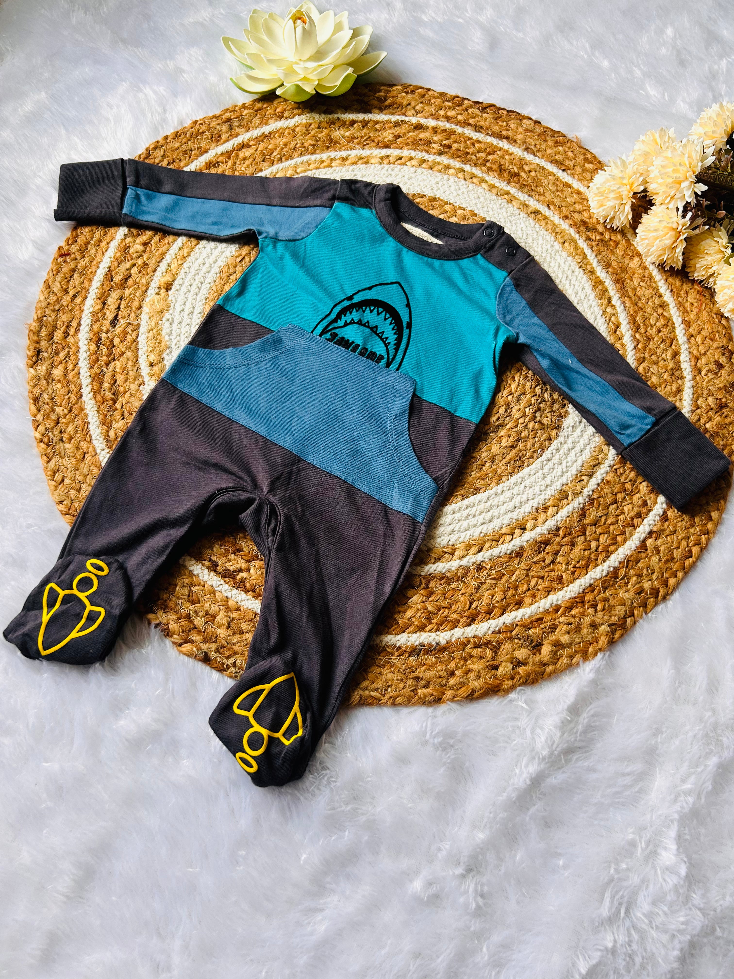 JumpSuits / Full Rompers