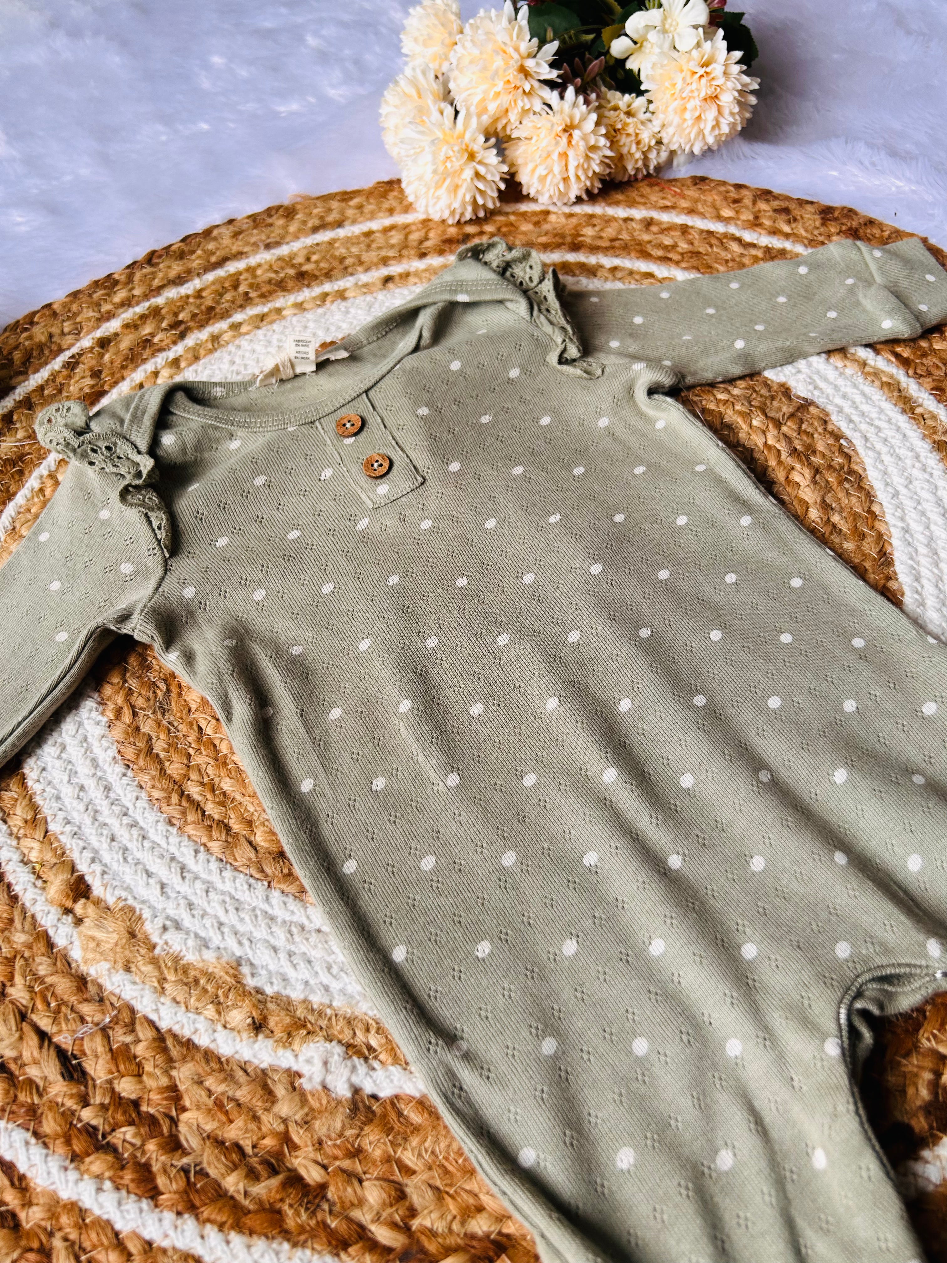 JumpSuits / Full Rompers