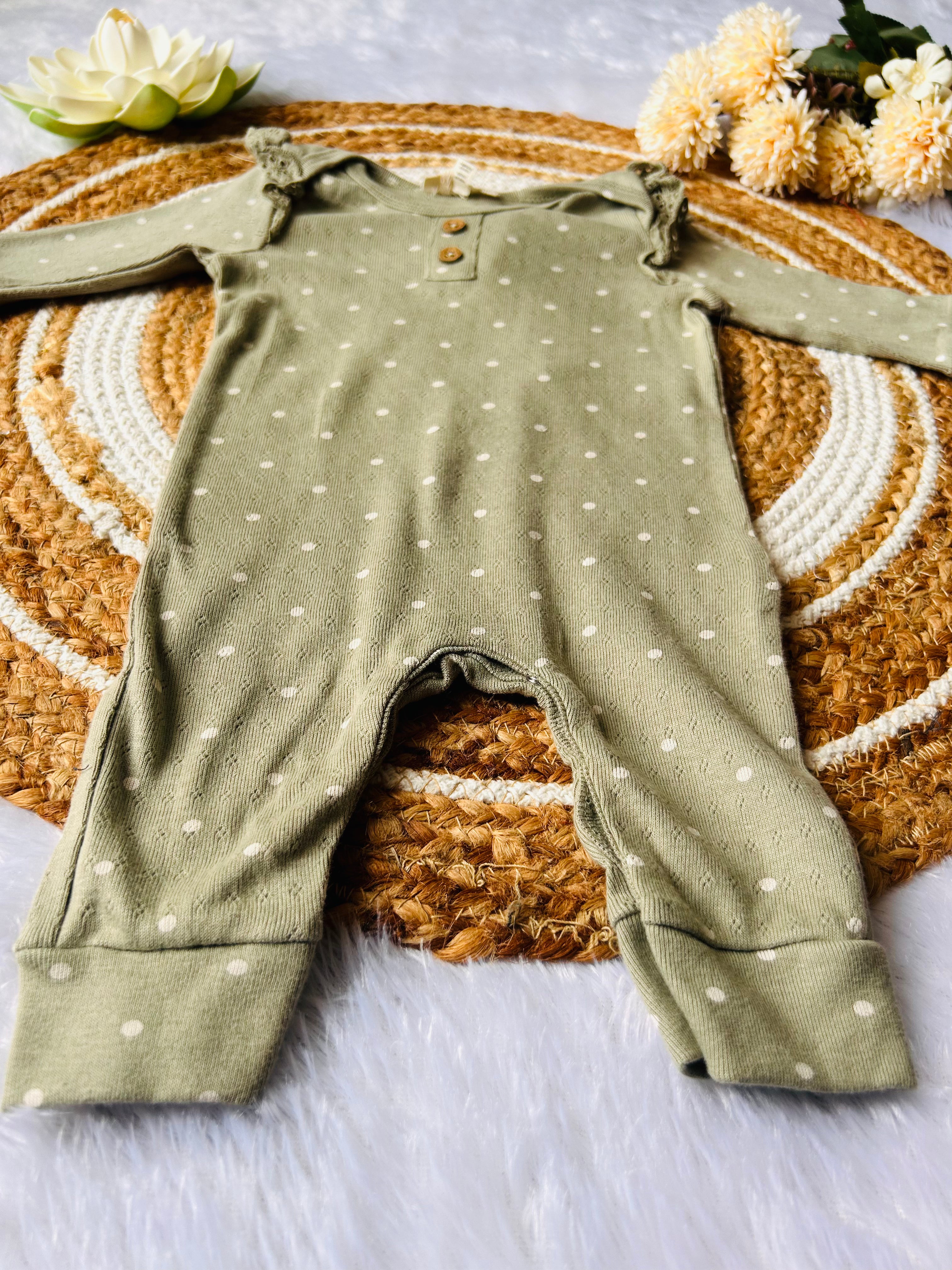 JumpSuits / Full Rompers